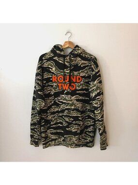 Round Two Tiger Stripe Camo Hoodie Sweatshirt Men's Size Medium